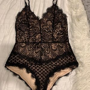 🌸2 for 25 🌸 Bodysuit